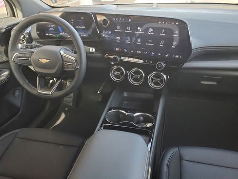 New 2025 Chevrolet Blazer EV LT image 31