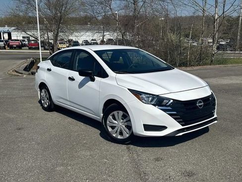 Certified 2024 Nissan Versa S w/ Trunk Package image 2