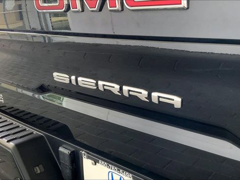 Used 2024 GMC Sierra 1500 AT4 w/ Technology Package AWD/4WD image 33
