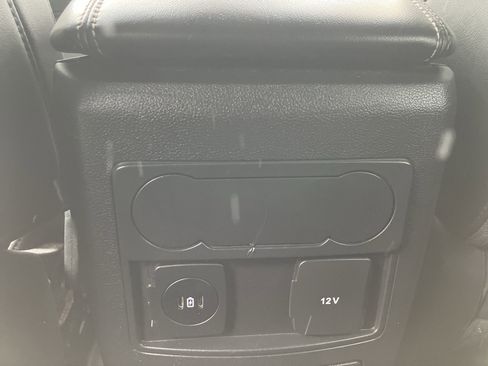 Used 2023 Ford Explorer XLT w/ Equipment Group 202A image 18