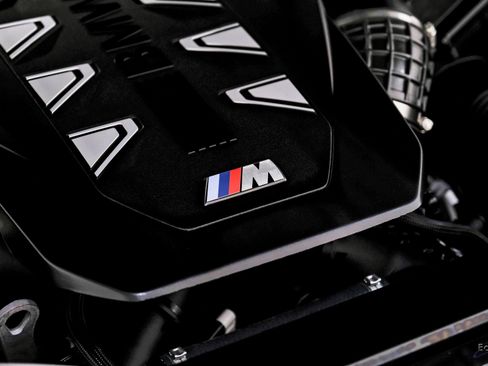 Used 2023 BMW X7 M60i w/ Executive Package image 96