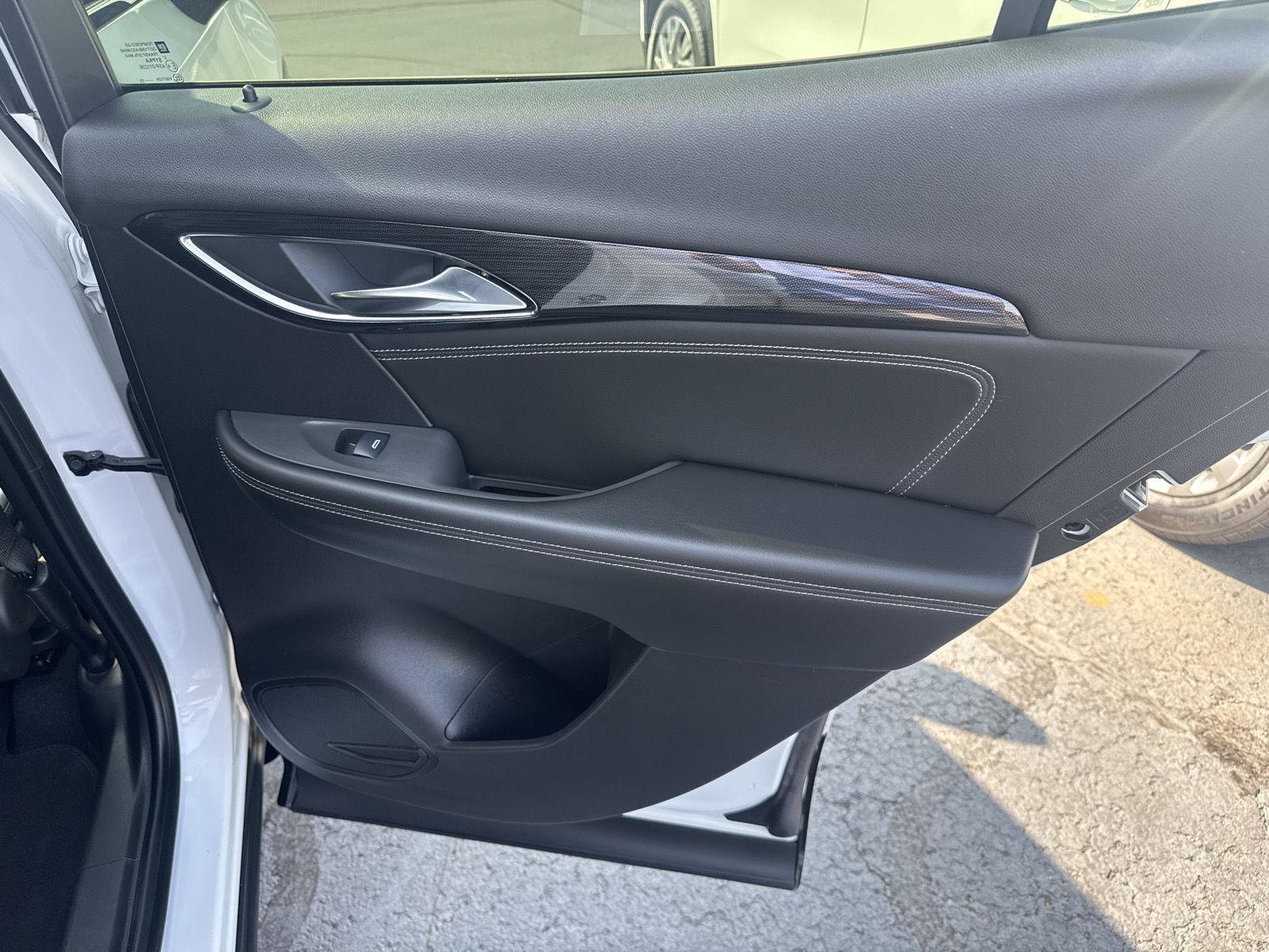 Used 2023 Buick Envision Preferred FWD image 16