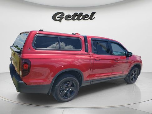 Used 2025 Honda Ridgeline Black Edition image 4