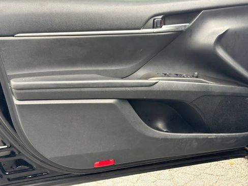 Used 2024 Toyota Camry SE FWD image 16