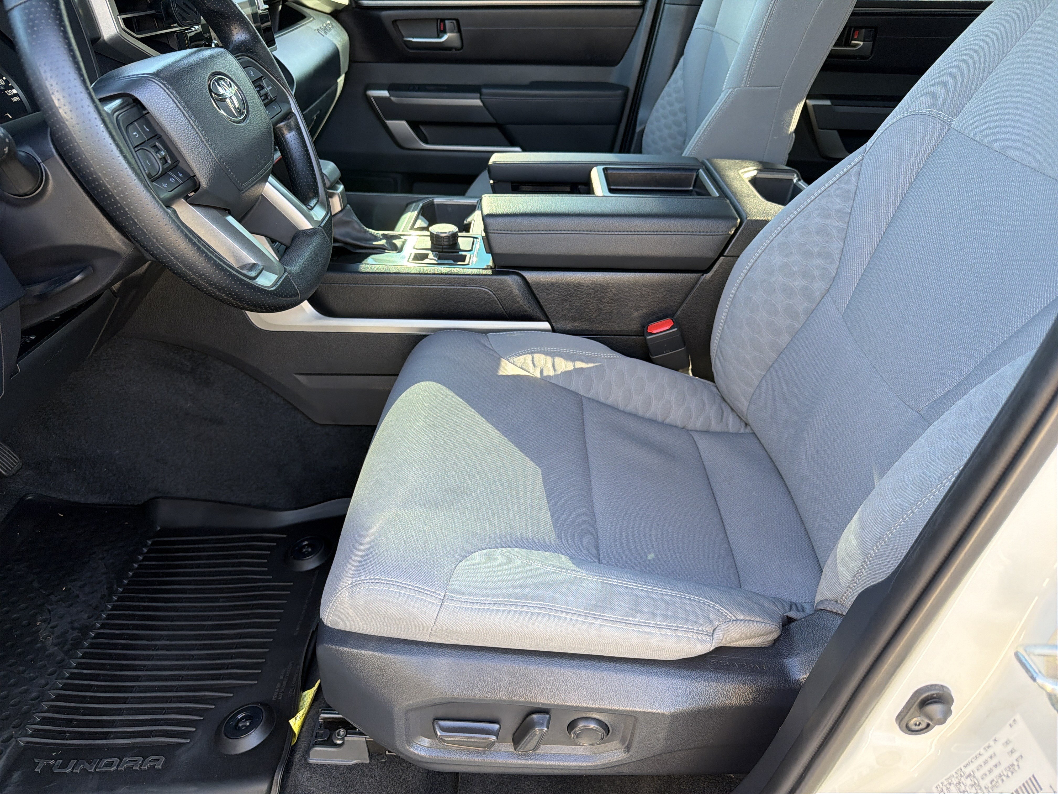 Used 2025 Toyota Tundra SR5 AWD/4WD image 2