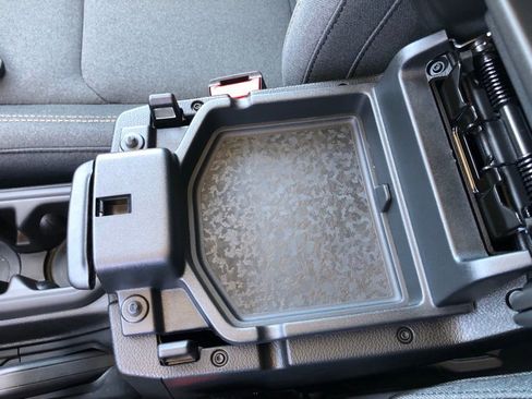 New 2025 Jeep Wrangler Sport S image 34