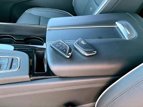 Used 2024 Cadillac Escalade Sport w/ Touring Package image 10