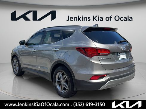 Used 2017 Hyundai Santa Fe Sport FWD image 5