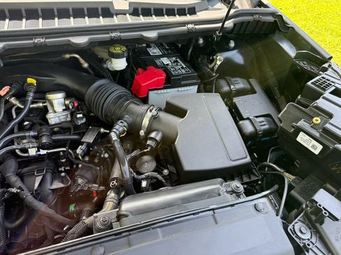 Used 2020 Ford Edge Titanium FWD image 43