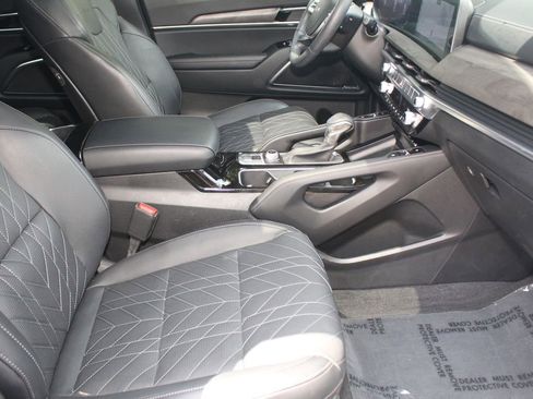 Used 2024 Kia Telluride SX Prestige X-Pro AWD/4WD image 29
