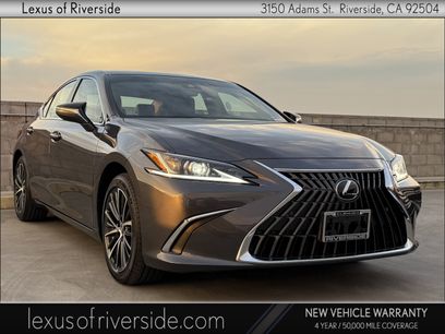 New 2025 Lexus ES 350 w/ Premium Package