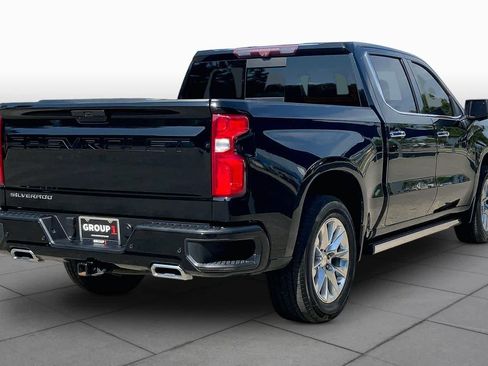 Used 2021 Chevrolet Silverado 1500 High Country w/ Technology Package AWD/4WD image 12