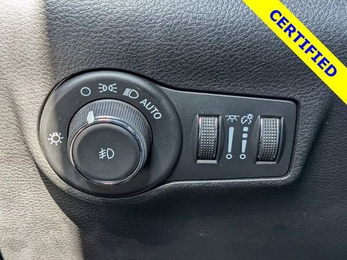 Used 2023 Jeep Compass Trailhawk image 21