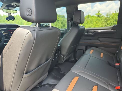 Certified 2026 GMC Sierra 1500 AT4 w/ AT4 Premium Package AWD/4WD image 15