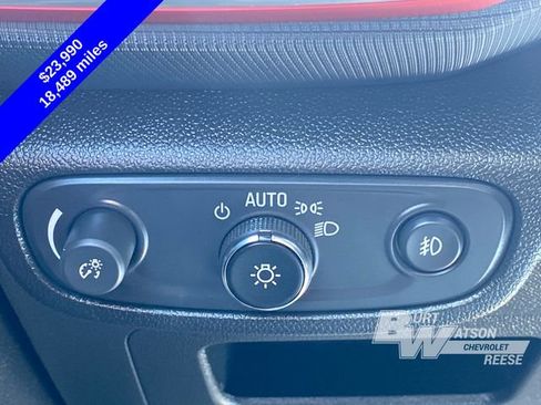 Used 2023 Chevrolet TrailBlazer RS w/ Sun and Liftgate Package AWD/4WD image 31