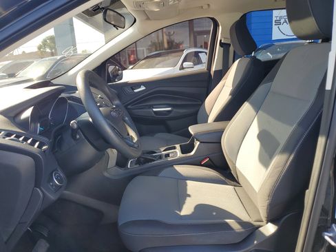 Used 2018 Ford Escape SE image 10