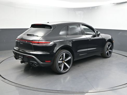 Certified 2025 Porsche Macan image 25