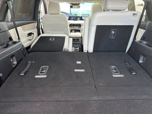 Used 2024 MAZDA CX-90 Plug-In Hybrid w/ Premium Plus image 16