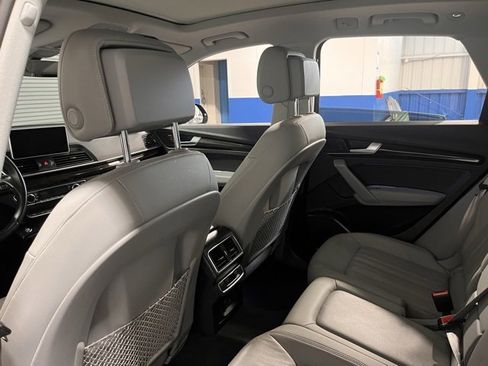 Used 2018 Audi Q5 2.0T Premium Plus w/ Premium Plus Package image 18