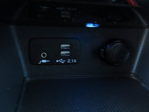 Used 2020 Subaru Forester Sport image 9