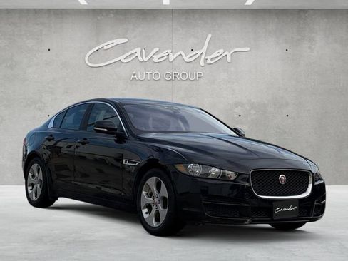 Used 2017 Jaguar XE RWD image 2