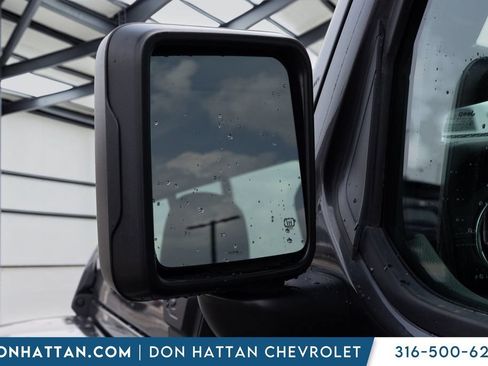 Used 2022 Jeep Wrangler Unlimited Sahara w/ Cold Weather Group AWD/4WD image 28