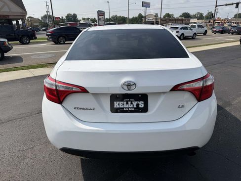 Used 2014 Toyota Corolla LE FWD image 4