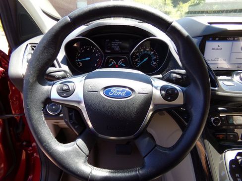 Used 2016 Ford Escape Titanium AWD/4WD image 33