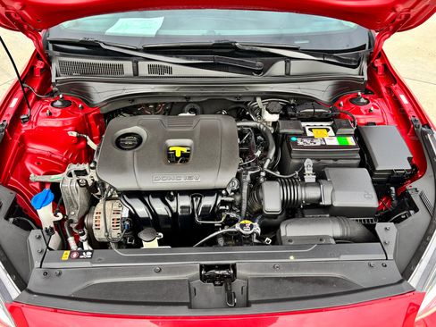 Used 2021 Kia Forte LXS image 10