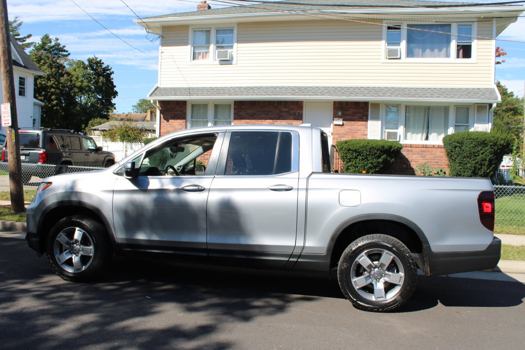 Used 2025 Honda Ridgeline RTL image 8