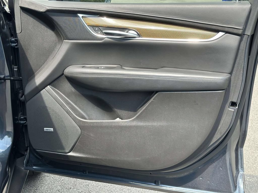 Used 2019 Cadillac XT5 Platinum AWD/4WD image 27