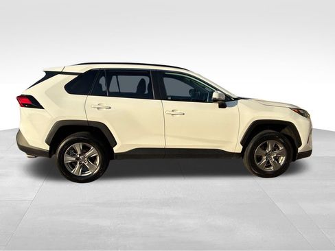 Used 2024 Toyota RAV4 XLE AWD/4WD image 7