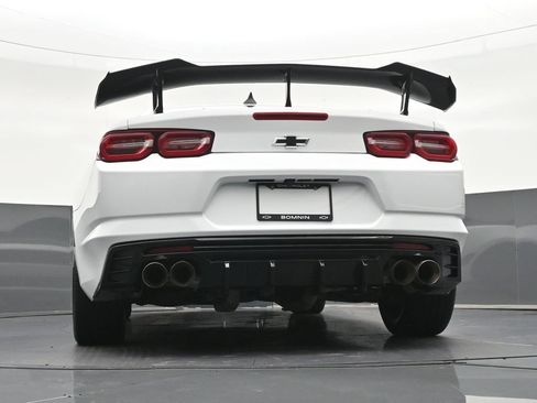 Used 2021 Chevrolet Camaro LT RWD image 27
