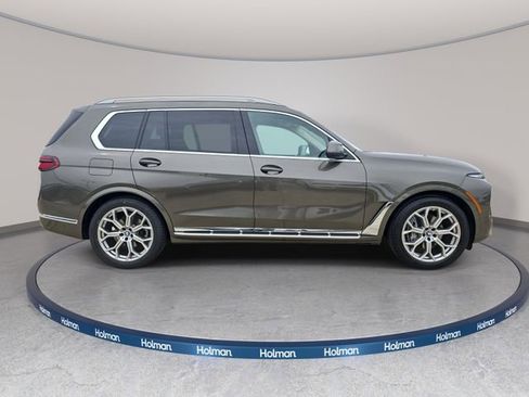 Used 2025 BMW X7 xDrive40i AWD/4WD image 5
