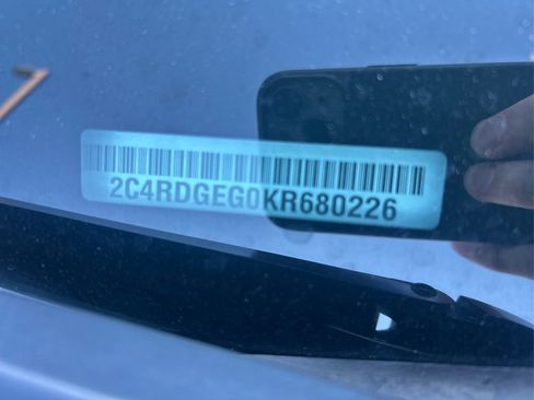 Used 2019 Dodge Grand Caravan GT FWD image 22