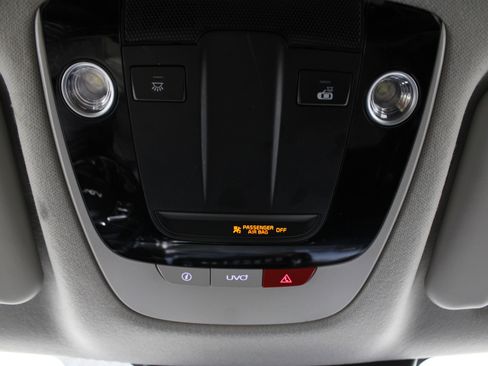 Used 2023 Kia Seltos S w/ Navigation Package image 23