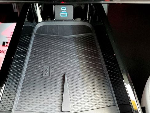 Used 2023 Ford Mustang Mach-E Premium image 44