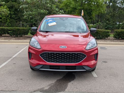 Certified 2022 Ford Escape SE w/ Convenience Package FWD image 9