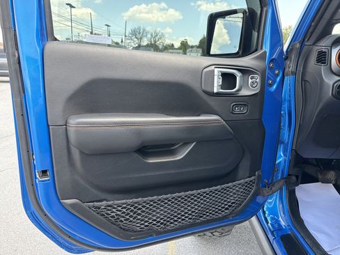 Used 2021 Jeep Gladiator Mojave AWD/4WD image 15