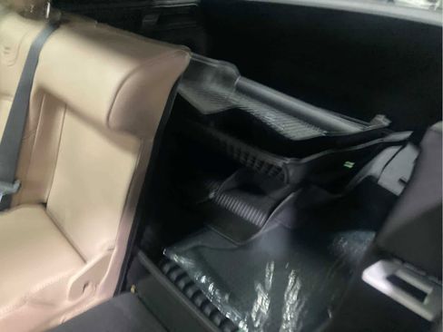 Used 2024 Cadillac XT4 Luxury w/ Cold Weather Package image 19