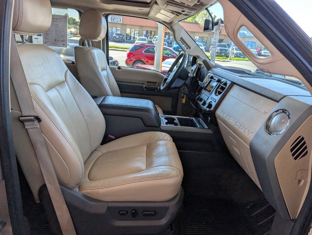 Used 2012 Ford F250 Lariat w/ Lariat Ultimate Pkg AWD/4WD image 17
