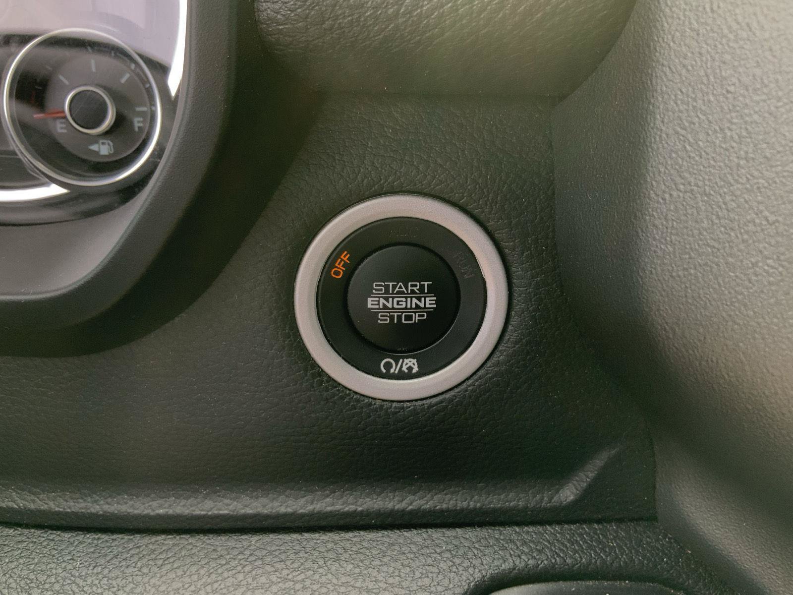 Used 2021 RAM 1500 Laramie AWD/4WD image 21