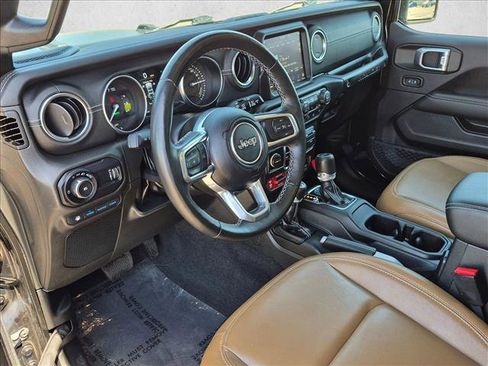 Used 2023 Jeep Wrangler Unlimited Rubicon 4xe w/ Safety Group AWD/4WD image 10