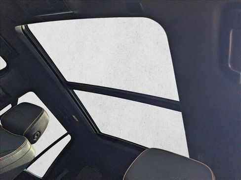 Used 2023 GMC Yukon AT4 w/ AT4 Premium Plus Package image 16