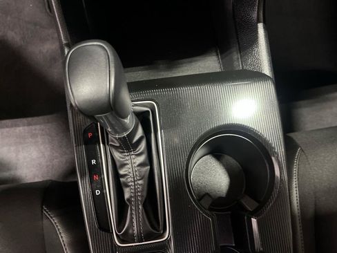 Used 2025 Honda Civic Sport image 14