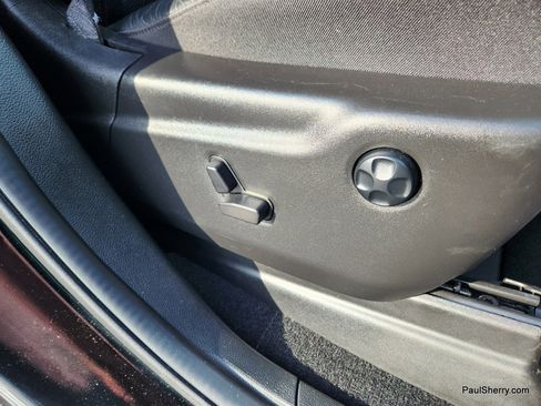 Used 2024 Dodge Durango GT image 34