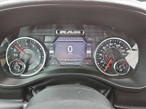 Used 2019 RAM 1500 Laramie AWD/4WD image 10