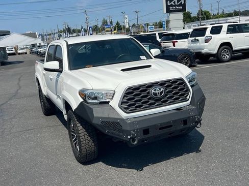 Used 2021 Toyota Tacoma TRD Sport w/ Technology Package AWD/4WD image 7