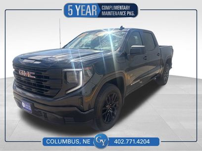 Used 2023 GMC Sierra 1500 Pro w/ Graphite Edition