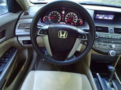 Used 2009 Honda Accord LX-P image 29